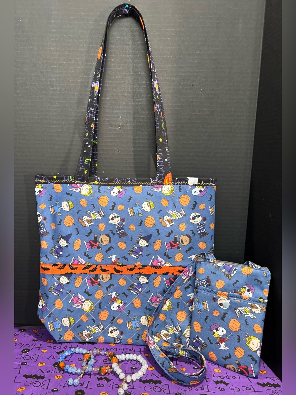 Halloween Charlie Brown & Characters Quilted Tote bag & Phone Pouch W/Bracelets